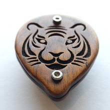 Load image into Gallery viewer, Planet Earth - Singha