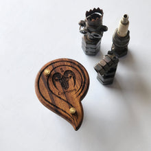 Load image into Gallery viewer, Rashi Makar - Capricorn