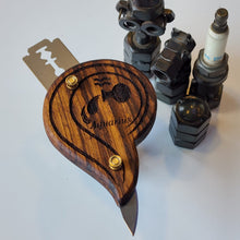 Load image into Gallery viewer, Rashi Kumbha - Aquarius